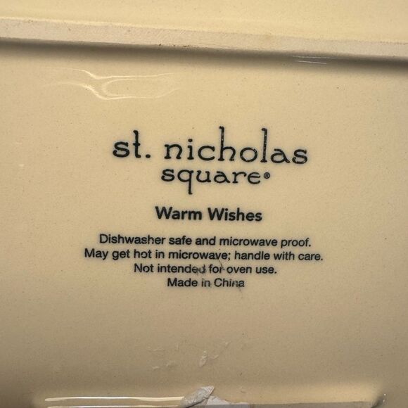 NICHOLAS Red Snowman Family Holiday Plate - Picture 2 of 2